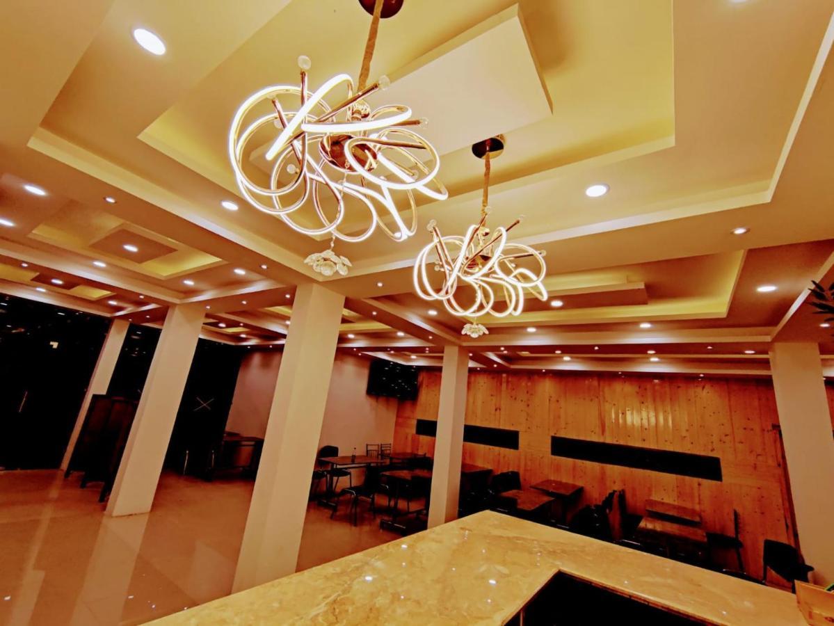Gulshan Palace By Seven Hills Srinagar By Him Haults Hospitality Exterior photo