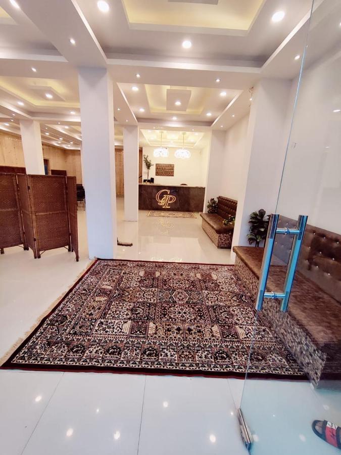 Gulshan Palace By Seven Hills Srinagar By Him Haults Hospitality Exterior photo